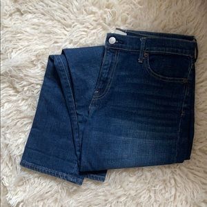 Gap 1969 Straight Leg Jeans Med-Dark Wash size 30